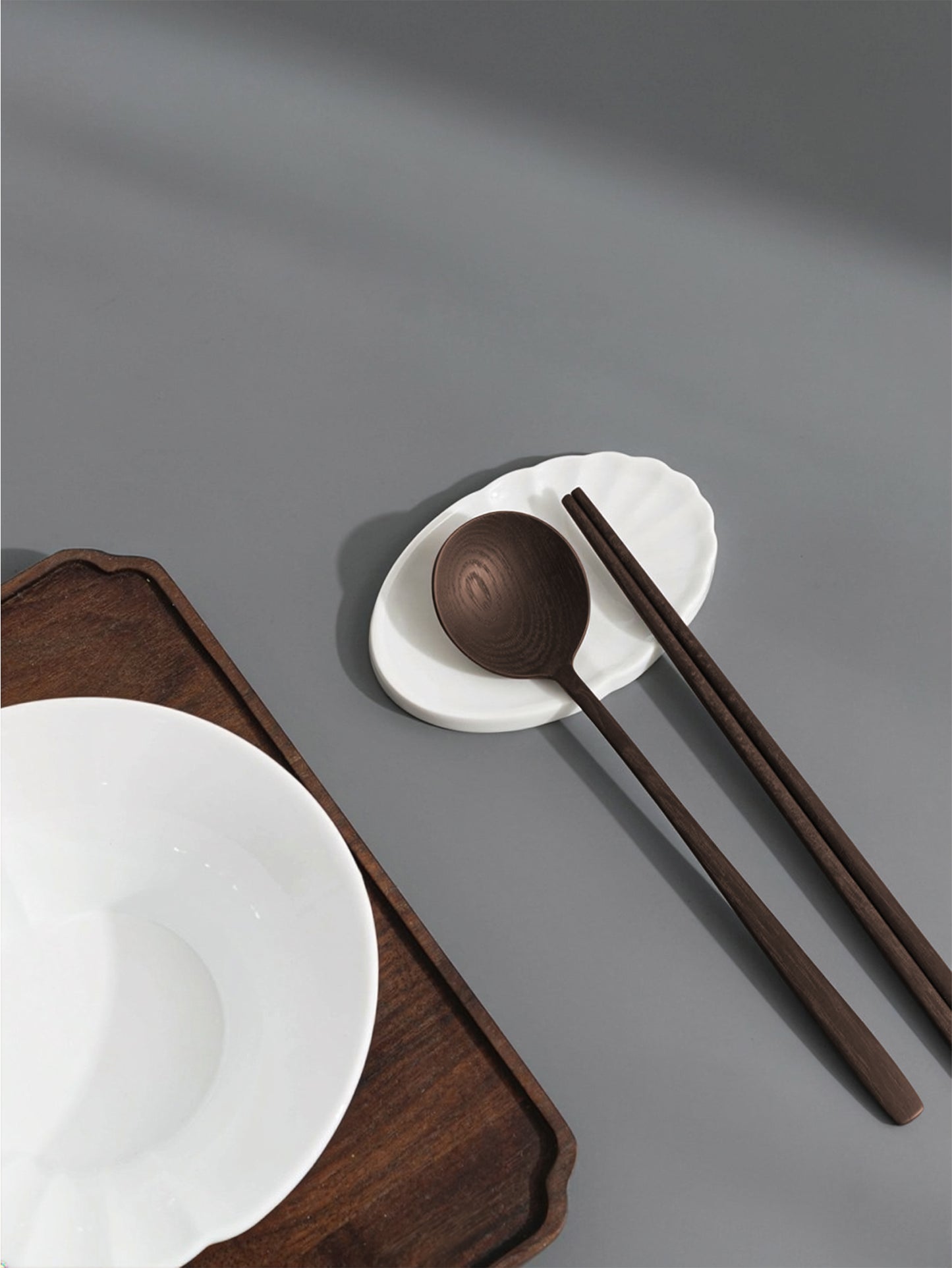 Ceramic Mong Half Leaf Spoon Rest