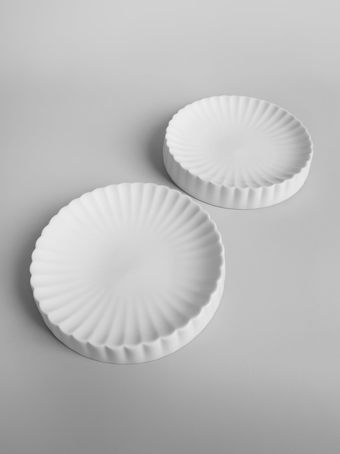 Ceramic Mong Petal-32 Series Serving Plate - M | Single Piece