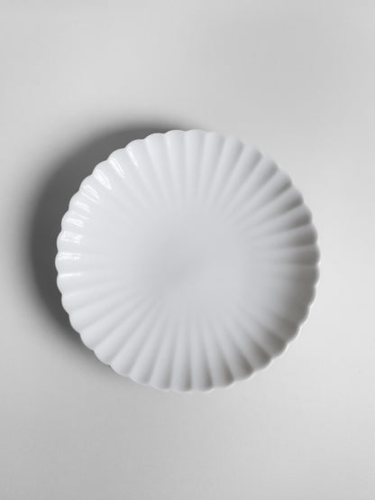Ceramic Mong Petal-32 Series Serving Plate - M | Single Piece