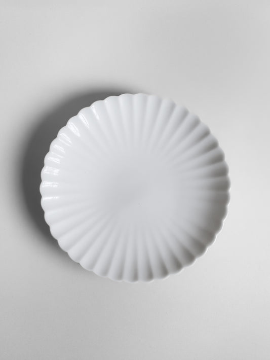 Ceramic Mong Petal-32 Series Serving Plate - M | Single Piece