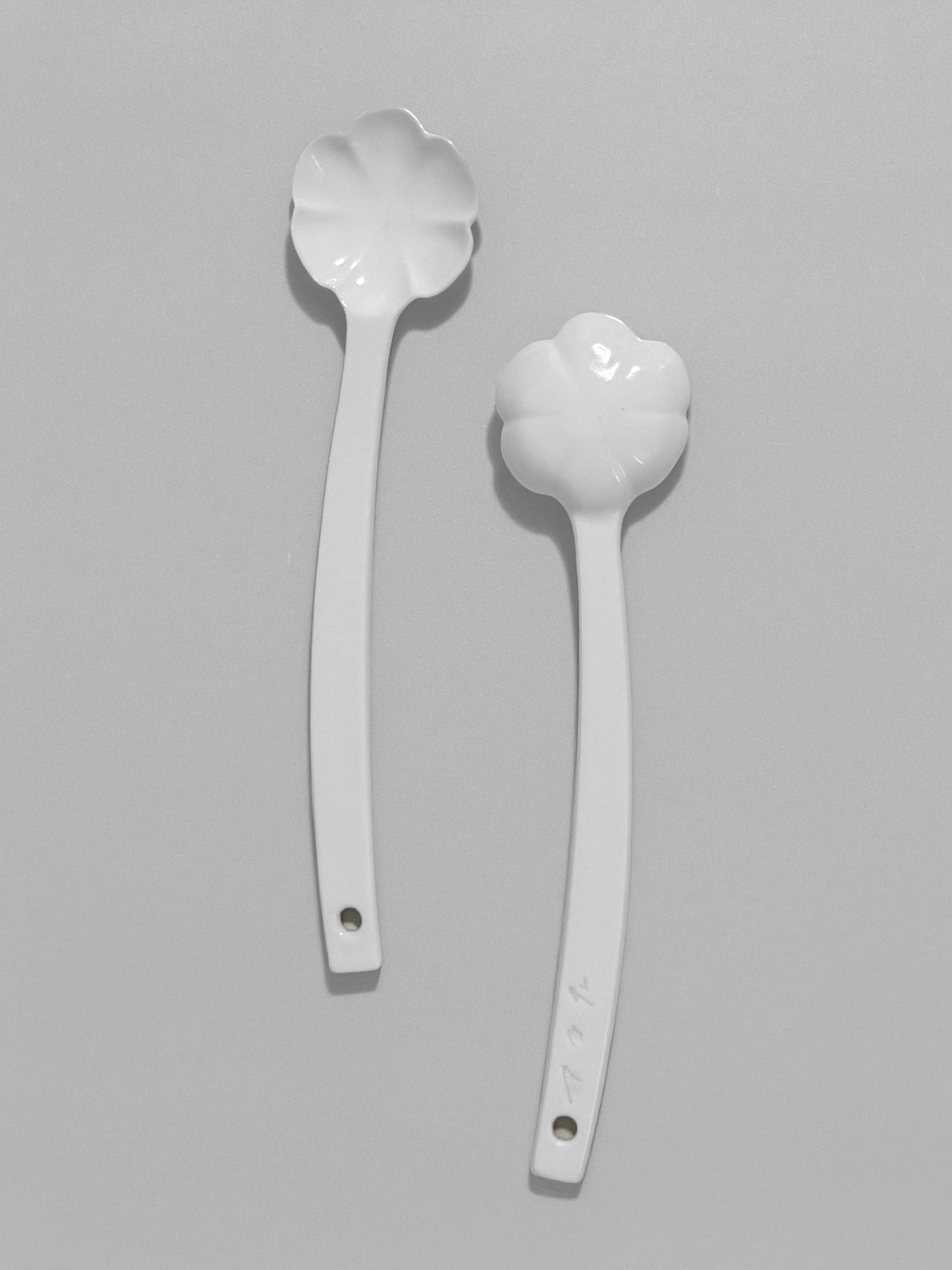 Ceramic Mong Petal-5 Series Spoon | Set of 2