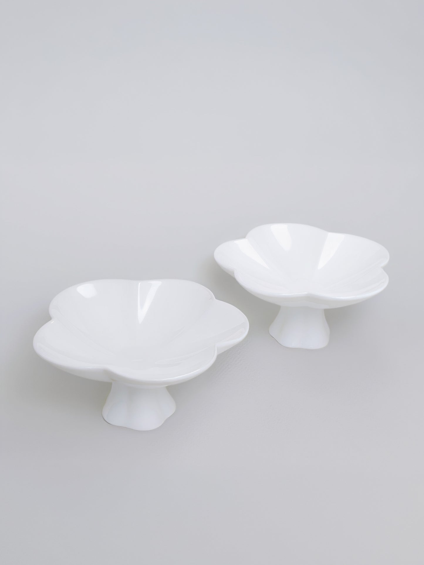 Ceramic Mong Petal-5 Series Pedestal Dish | Single Piece