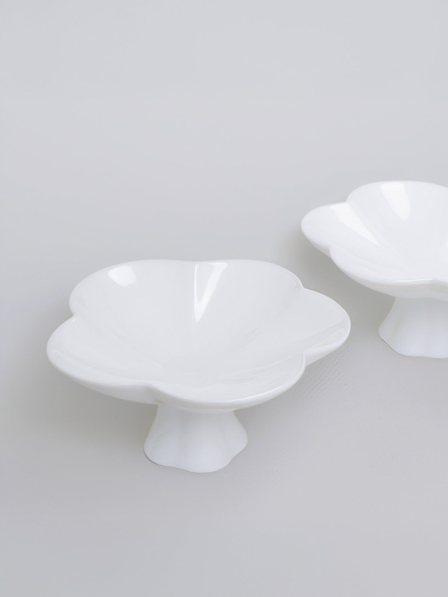 Ceramic Mong Petal-5 Series Pedestal Dish | Single Piece