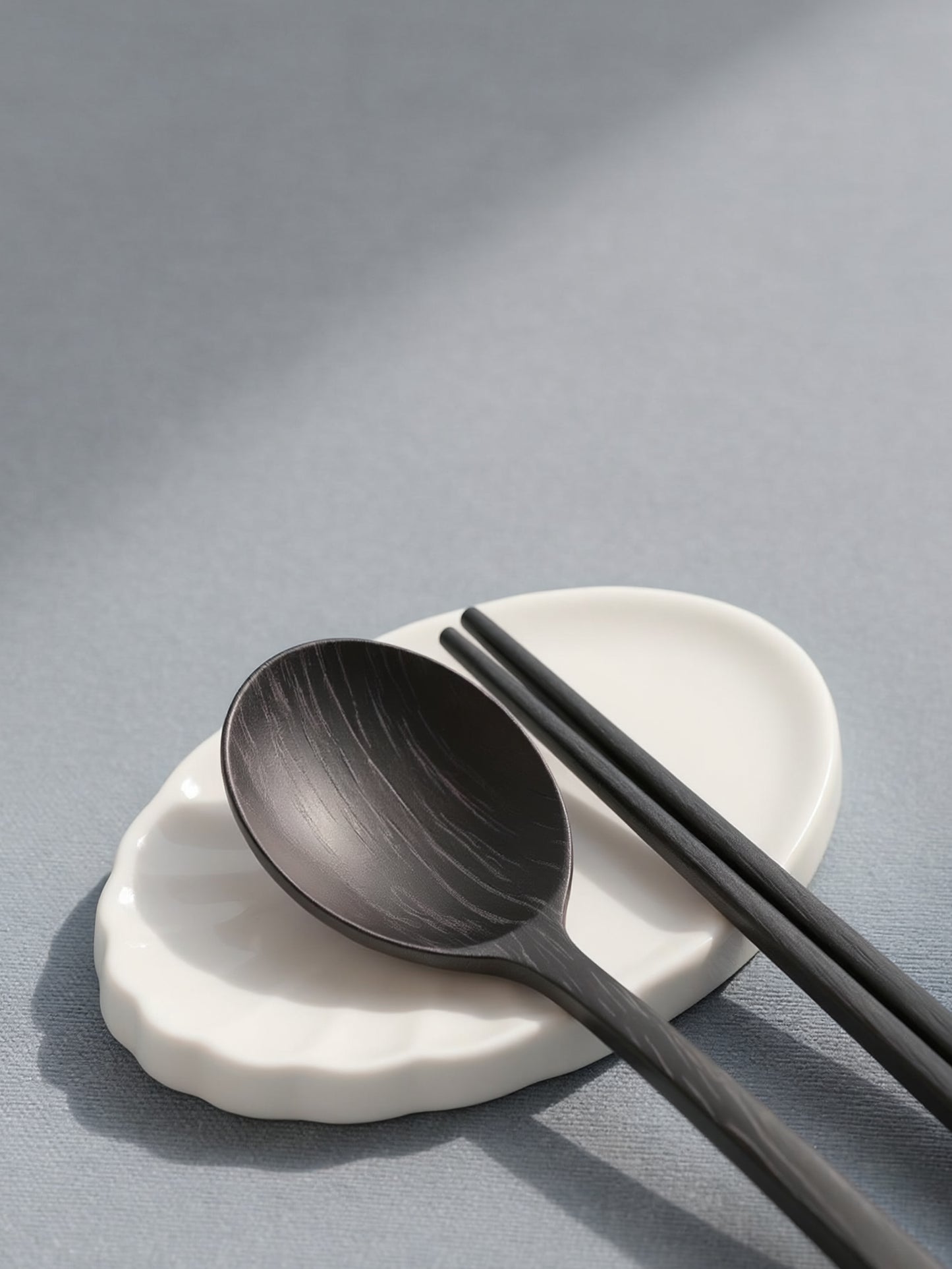 Ceramic Mong Half Leaf Spoon Rest