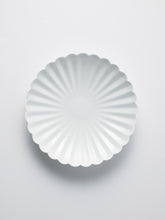 Load image into Gallery viewer, Mujagi Flower 29 Side Plate | 17.5cm
